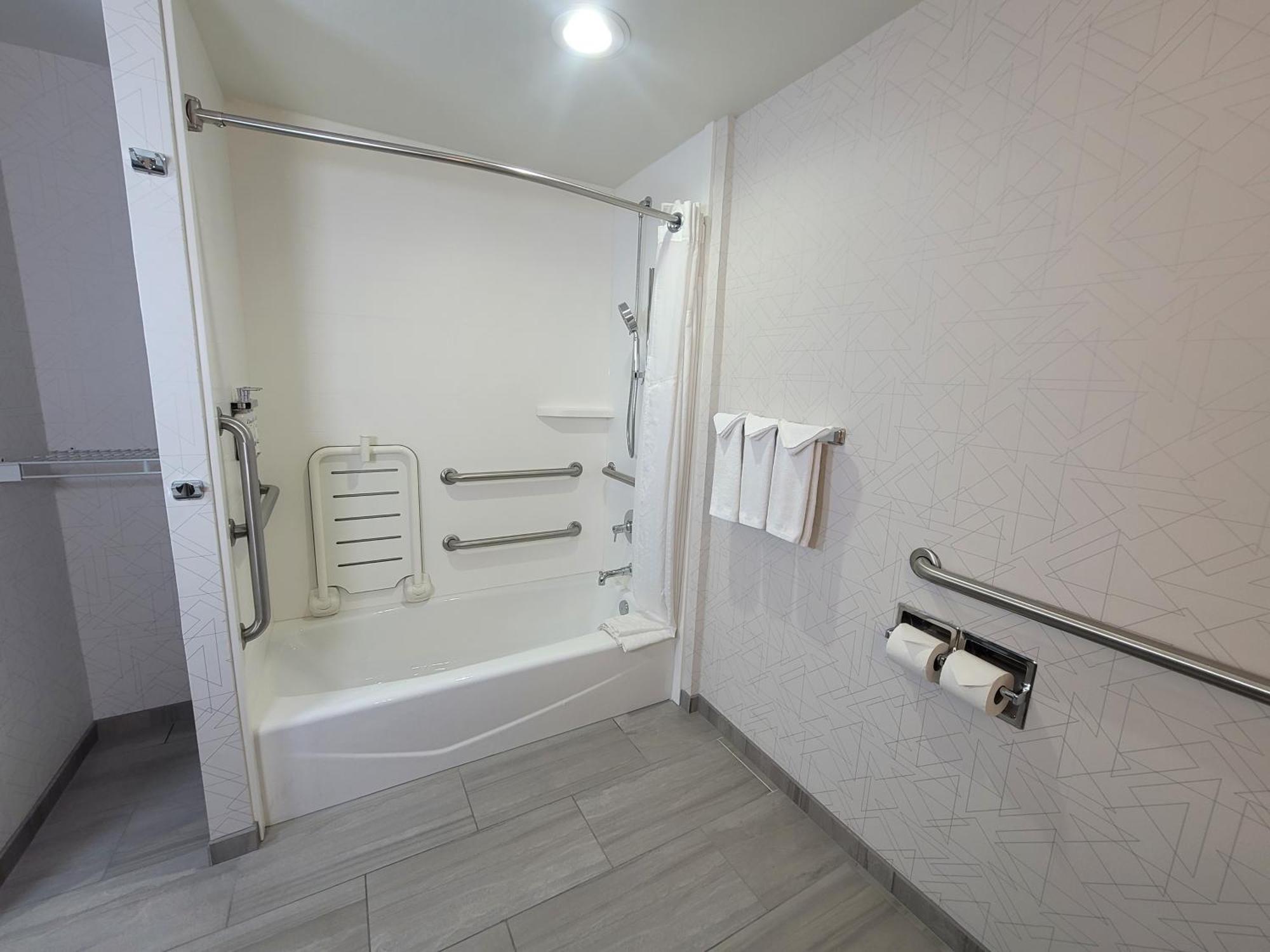 Holiday Inn Express San Diego South - Chula Vista By Ihg Dış mekan fotoğraf