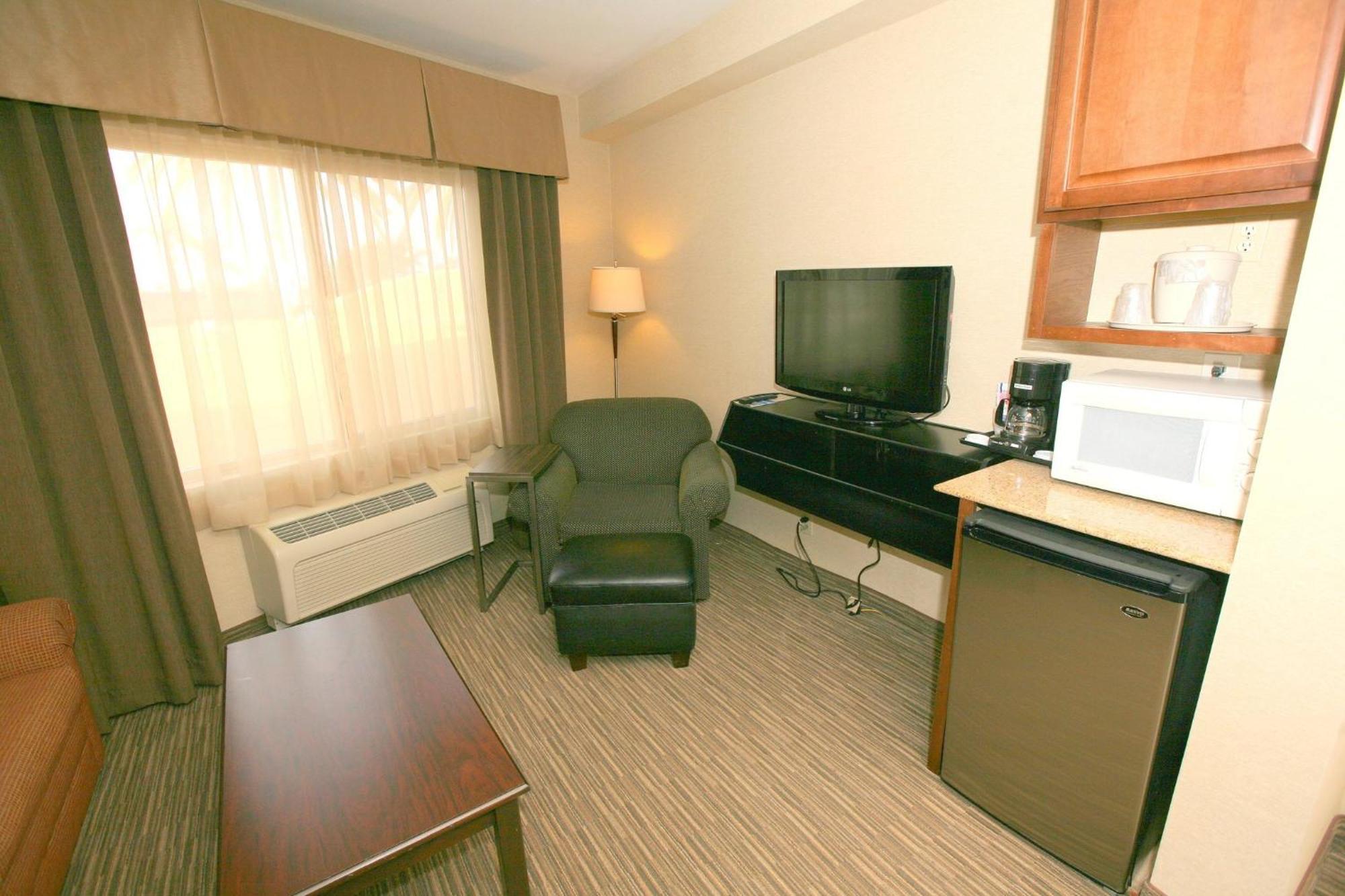 Holiday Inn Express San Diego South - Chula Vista By Ihg Dış mekan fotoğraf