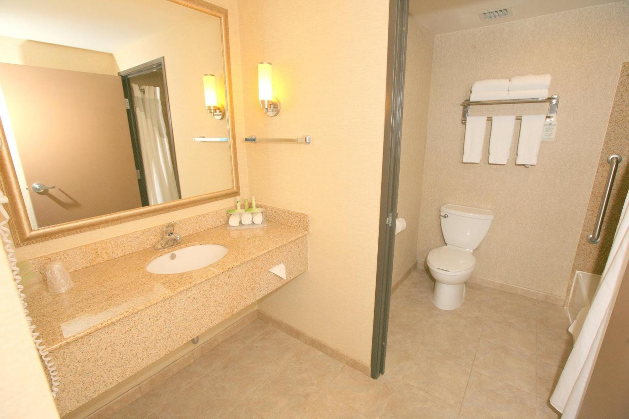 Holiday Inn Express San Diego South - Chula Vista By Ihg Dış mekan fotoğraf